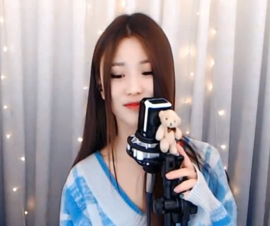 潘丽媛的直播间